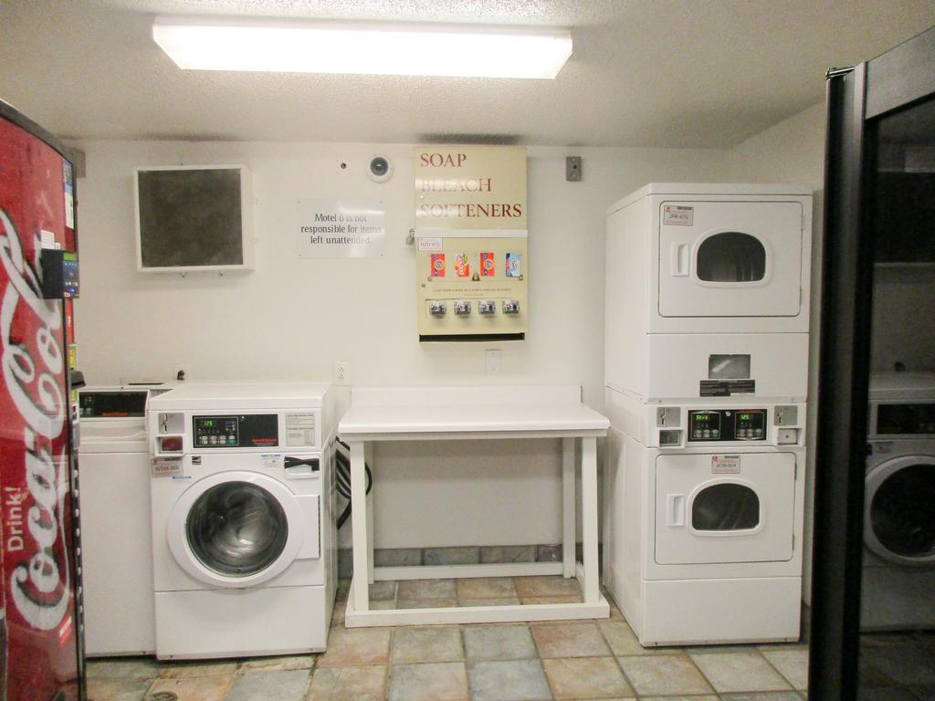 Motel 6 Huntsville - Madison Kültér fotó