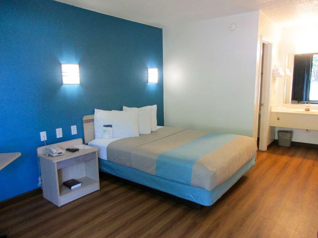 Motel 6 Huntsville - Madison Szoba fotó